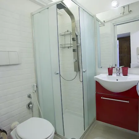 Damarete Apartment Syracuse